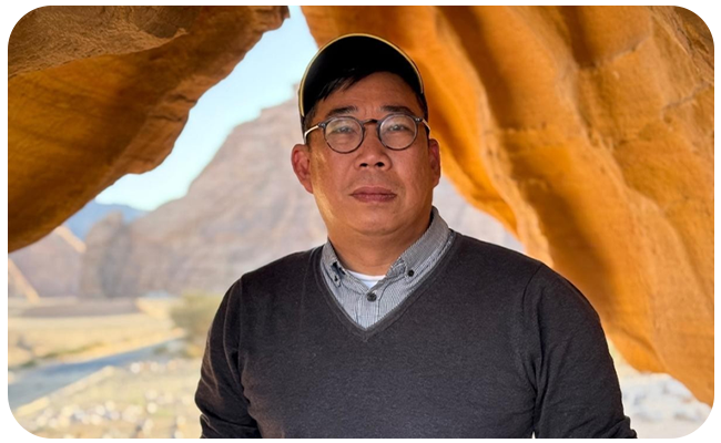 Dr. Benjamin Lee