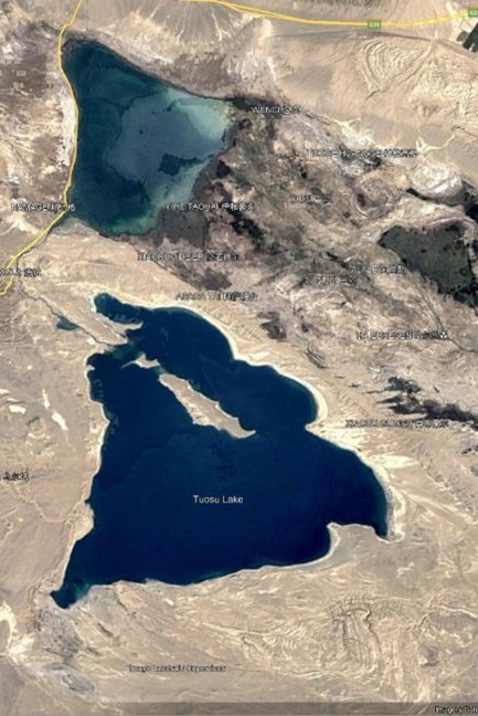 Figure 2: Tuosu Lake, December 1984 (left) and December 2020 (right). Source Google Earth. 